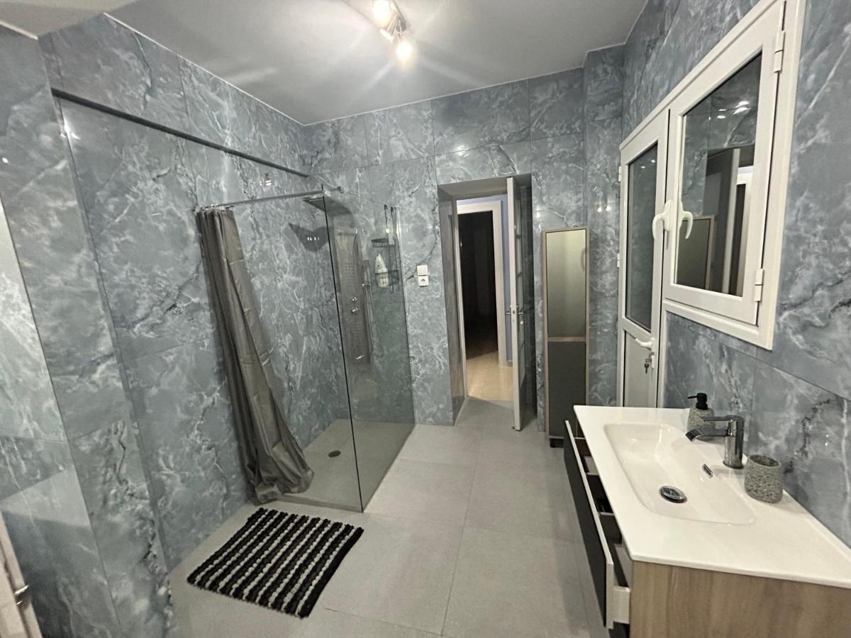 Athens Luxuery 3Br Lägenhet Exteriör bild
